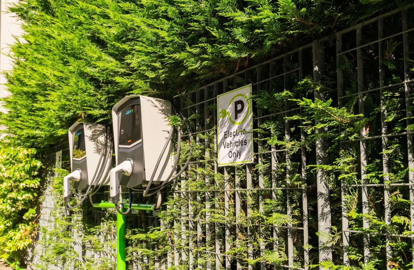 2 Stazioni di Ricarica Elettrica